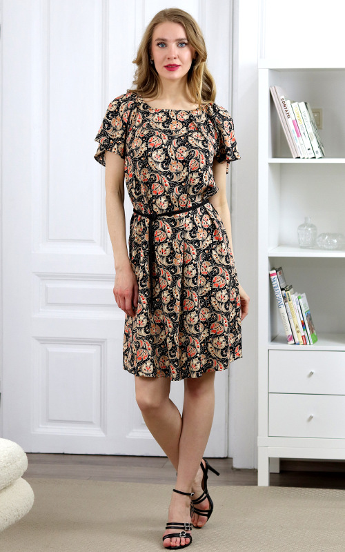 Linda - čierne viskózové šaty s béžovým grafickým vzorom 1