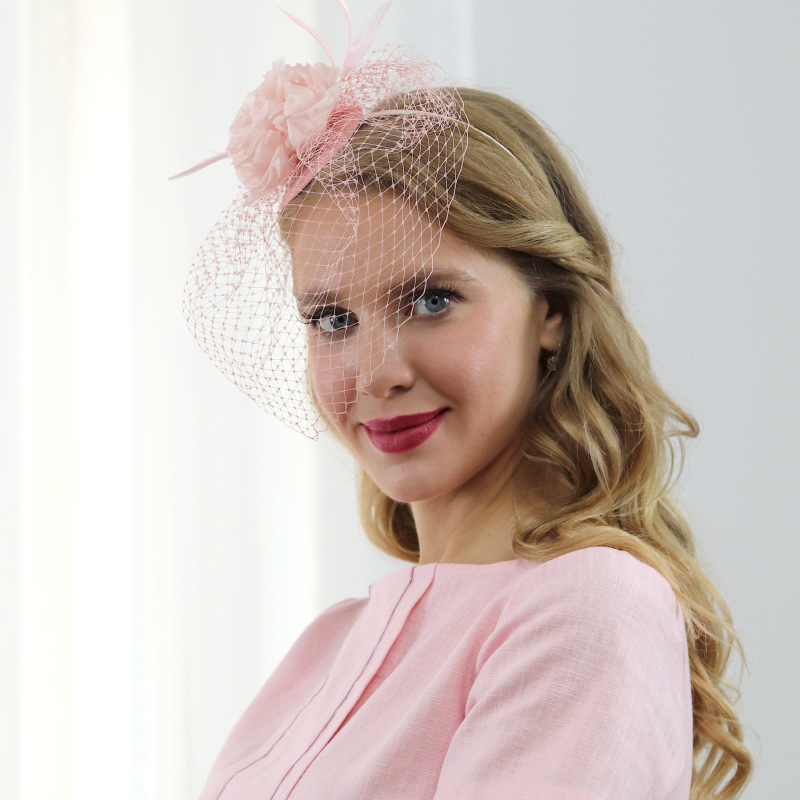 Paloma - ružový fascinátor s hodvábnou ružou a závojom 2