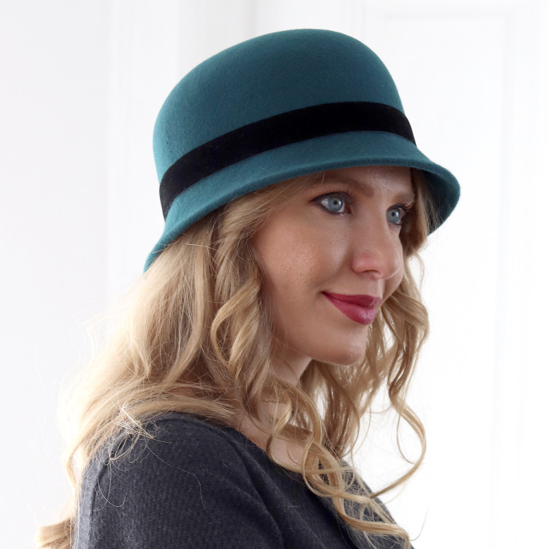 Kelly - petrolejový cloche klobúk 3