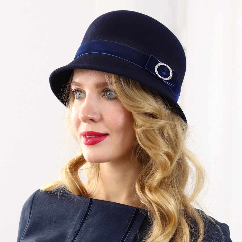 Kelly - tmavo modrý cloche klobúk 1