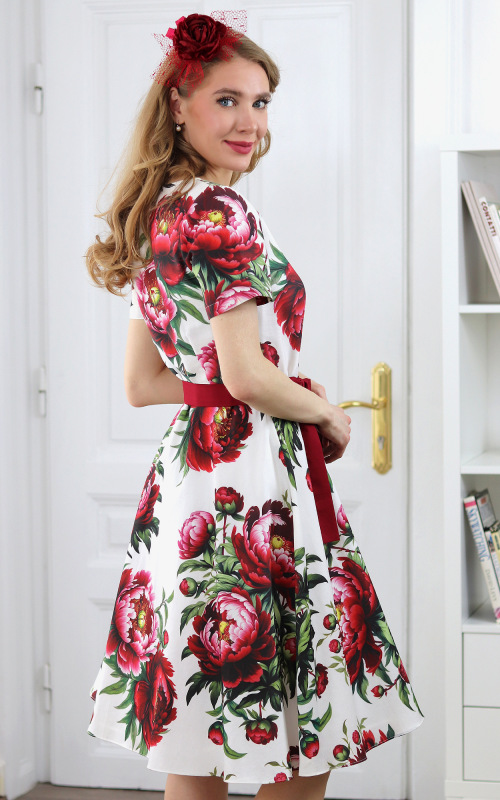 Peony - letné šaty s pivonkami na bielom podklade, autorská potlač 6