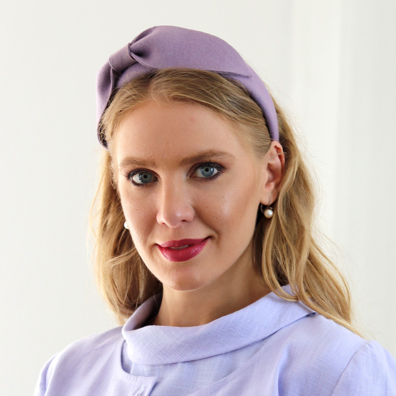 Beatrice - fialová čelenka 2