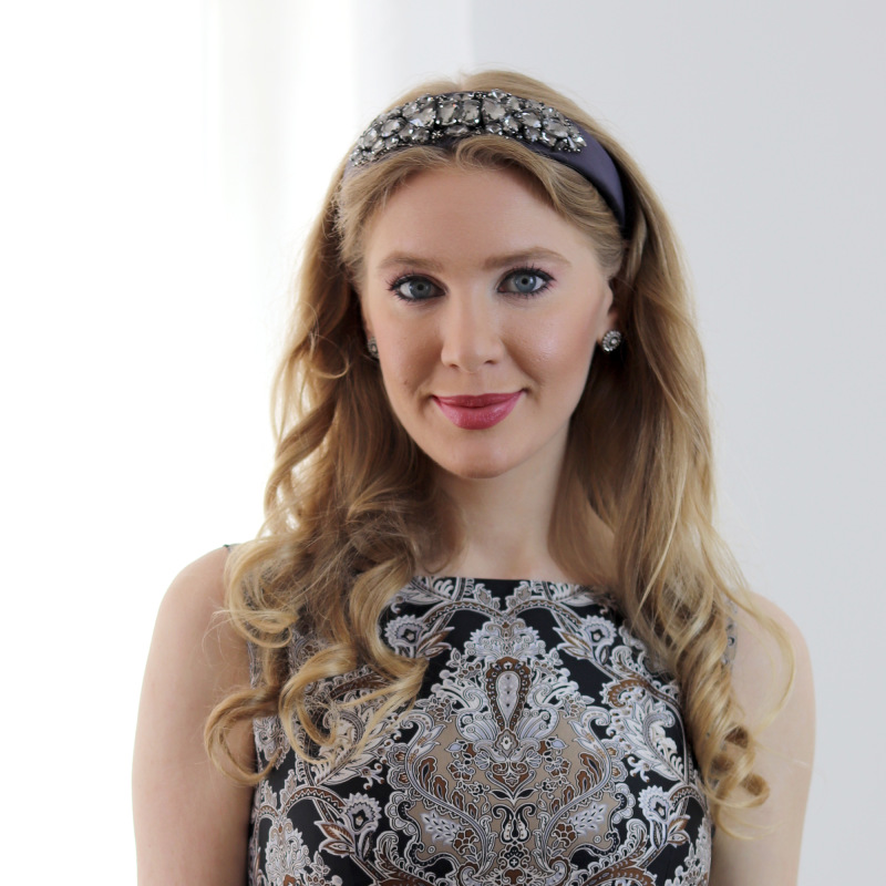 Gemma - čierna čelenka s kryštálmi