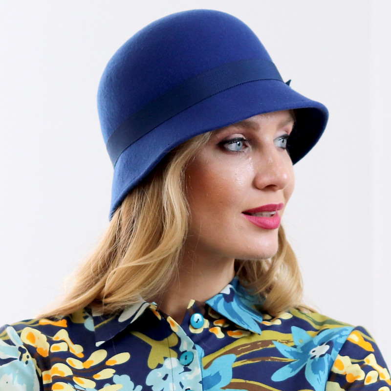Chloe - modrý cloche klobúk 3
