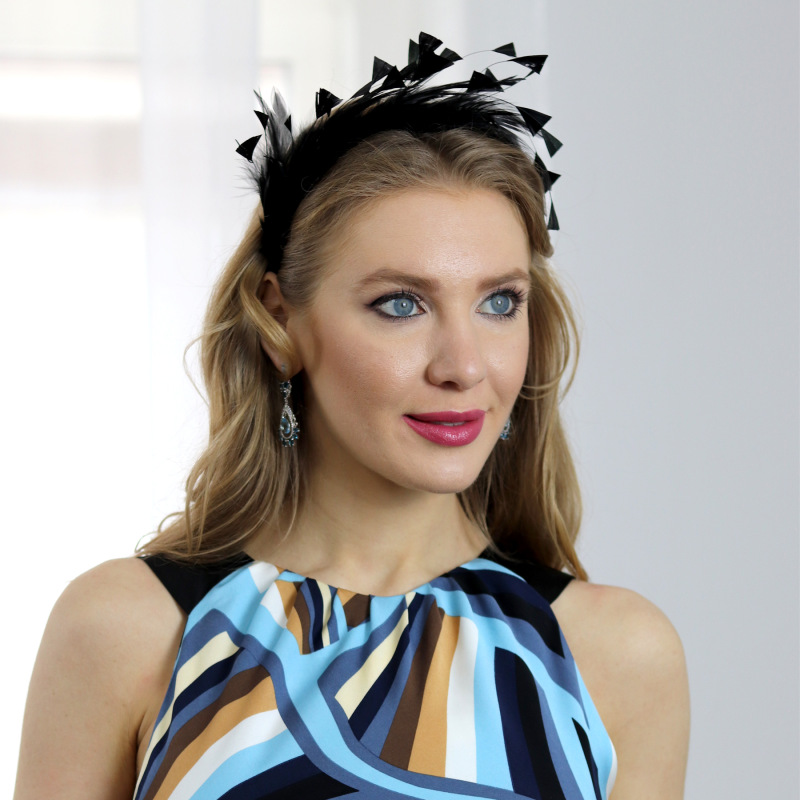 Gill - fascinátor s perím 1