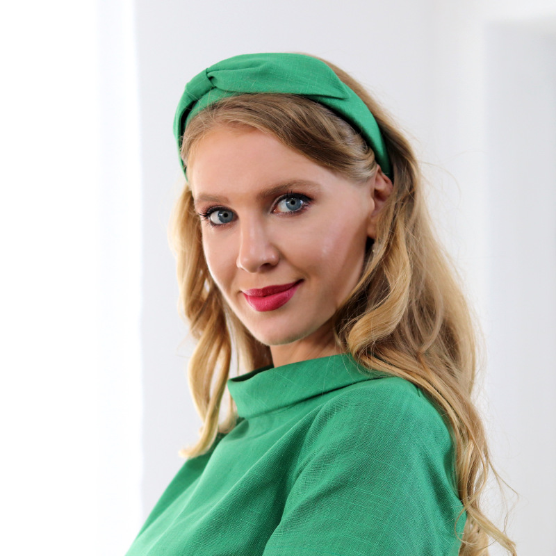 Nicole - zelená ľanová čelenka 2