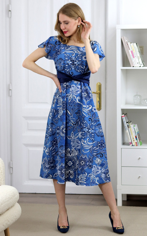 Erin - modré midi šaty s veľkým vzorom 1