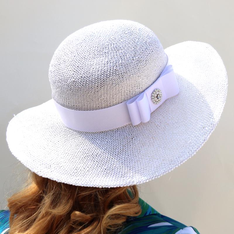 Saori - biely klobúk