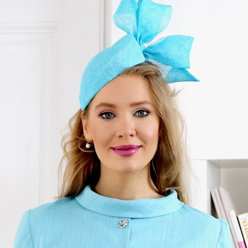 Audrey - modrý klobúčik