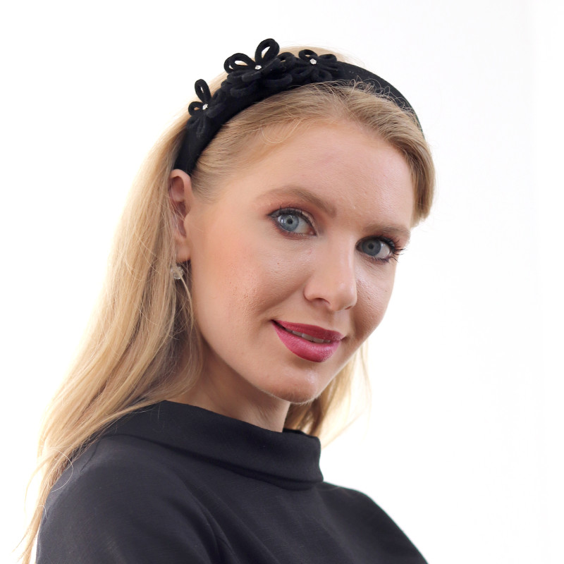 Daisy - čierna čelenka